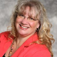 Head shot of Julie Caldwell